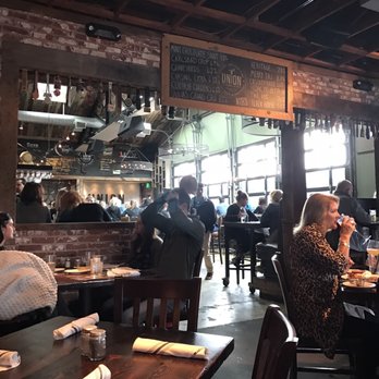 Union Kitchen and Tap Encinitas - New American Near Me - Encinitas, California