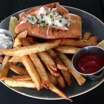Fishwives - Yummy lobster roll. - Seafood Near Me - Pasadena, California