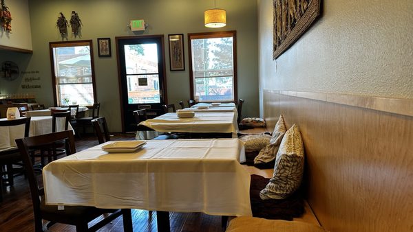Experience Burma Restaurant & Bar by null