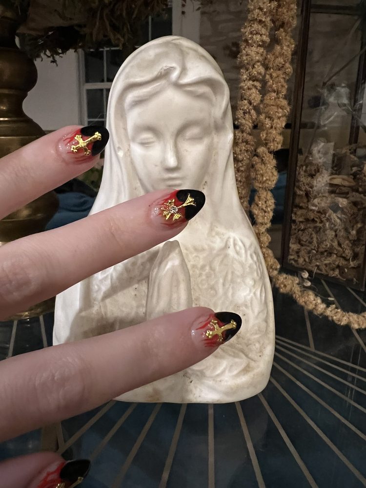 Nail Nostalgia Logo
