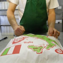 Victorio's Pizza Shop - Our pizza comes in a bag...curious? Order one today!