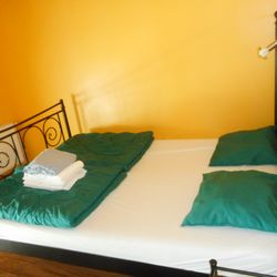 Do step inn Hostel