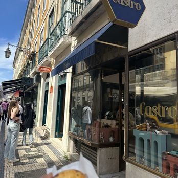 Castro - Atelier de Pasteis de nata - Delicatessen Near Me - Lisbon, 11