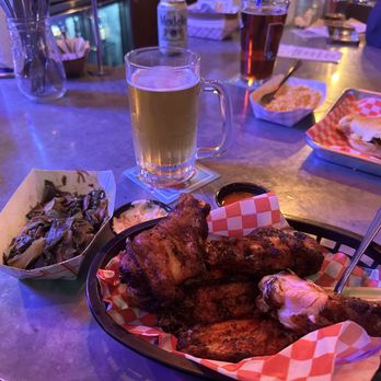 Bee’s Barbecue - OTR - Collards, smoked wings - Barbeque Near Me - Cincinnati, Ohio