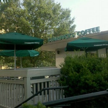 Starbucks - Coffee & Tea Near Me - Rosslyn, Virginia Starbucks - Coffee & Tea Near Me - Rosslyn, Virginia