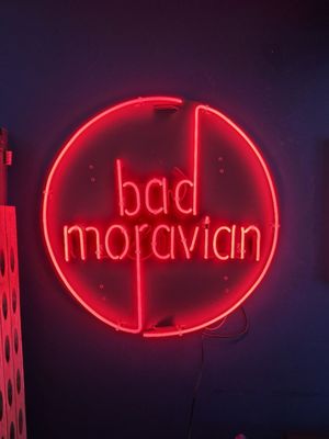 Bad Moravian by null