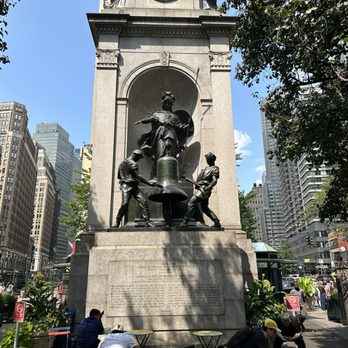 Herald Square - Parks Near Me - New York, New York Herald Square - Parks Near Me - New York, New York