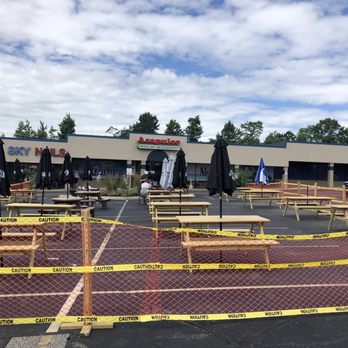 Acapulco - Nice outdoor dining setup for social distancing due to coronavirus. - Mexican Near Me - Florence, Kentucky Acapulco - Nice outdoor dining setup for social distancing due to coronavirus. - Mexican Near Me - Florence, Kentucky