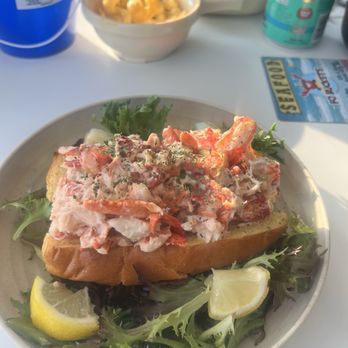 PJ Buckets Seafood - Lobster roll - Seafood Near Me - Ventnor, New Jersey