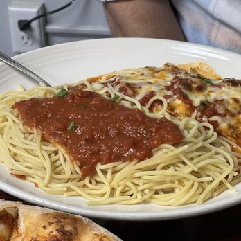 Dolce - Chicken Parm with spaghetti! Looked amazing, my date said it was great! ;) - Italian Near Me - Hagerstown, Maryland