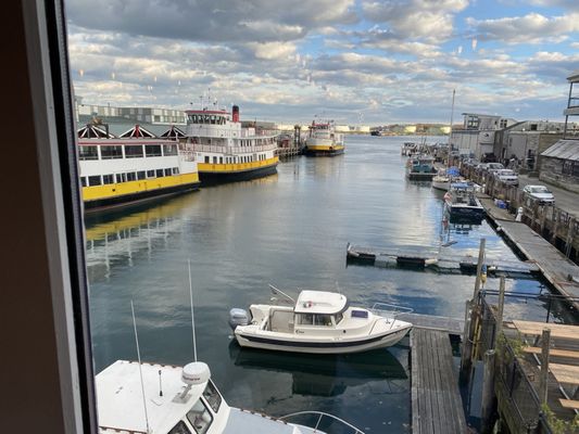 Rí Rá Irish Pub & Restaurant by null