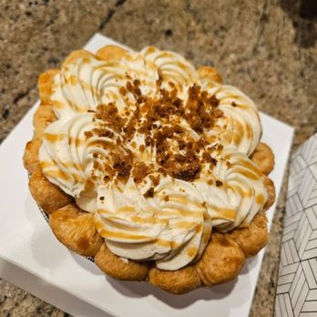 The Pie Hole | Vancouver - Banana cream pie mini - Desserts Near Me - Vancouver, British Columbia The Pie Hole | Vancouver - Banana cream pie mini - Desserts Near Me - Vancouver, British Columbia