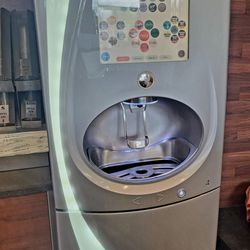 Wendy's - I'm diggin' this cool Coke machine.