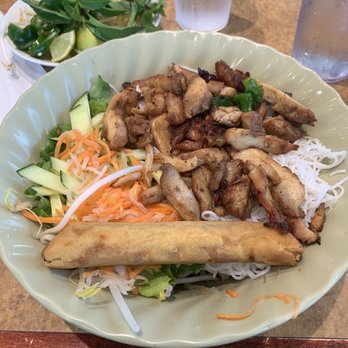 Pho Saigon - Bun Ga Nuong Cha Gio (Vermicelli Chicken with Eggroll) - Vietnamese Near Me - Austin, Texas