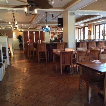 Tommy Bahama - Restaurant interior - Seafood Near Me - Kihei, Hawaii Tommy Bahama - Restaurant interior - Seafood Near Me - Kihei, Hawaii