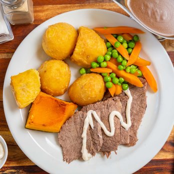 Marco Polo Roasts - Marco Polo roast beef meal (medium serving) with gravy and horseradish cream sauce - Restaurants Near Me - Auckland, AUK