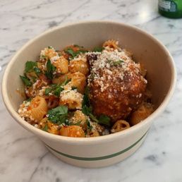 Amatriciana w/pinwheel pasta Amatriciana w/pinwheel pasta