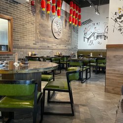 Master Noodle - Seating area