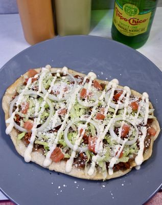 Mercado Acapulco Y Taqueria by null