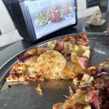 Round Table Pizza - Pizza Near Me - Glendora, California Round Table Pizza - Pizza Near Me - Glendora, California
