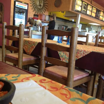 La Playita Restaurant - Freshly made orange juice - Mexican Near Me - Hometown, Illinois