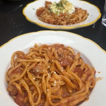 Mano Bella - SouthPark - Amatriciana - the "Hot" One - Italian Near Me - Charlotte, North Carolina Mano Bella - SouthPark - Amatriciana - the "Hot" One - Italian Near Me - Charlotte, North Carolina