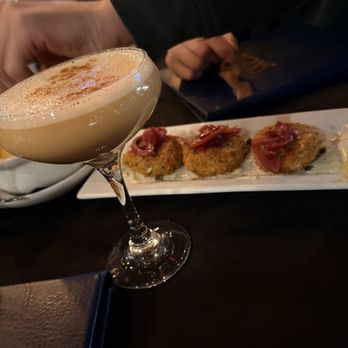 Skies 322 - Carrot cake martini and walleye cakes - American Near Me - Grand Forks, North Dakota