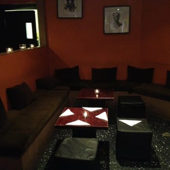 Jebena - Mysig soffhörna att dra ett par schyssta bärs i. - African Near Me - Stockholm, Alberta