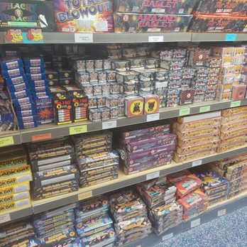 Chicago Fireworks - Bottle Rockets, Little Dynamite, Saturn Missles, and Final Finally - Fireworks Near Me - Hammond, Indiana Chicago Fireworks - Bottle Rockets, Little Dynamite, Saturn Missles, and Final Finally - Fireworks Near Me - Hammond, Indiana