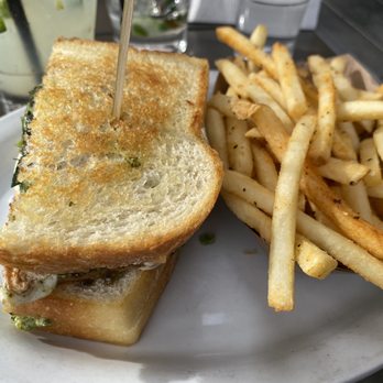 Plank Craft Kitchen & Bar - Caprese sandwich - meh, the balsamic vinegar clashed with the pesto (ask to omit the vinegar). - American Near Me - Folsom, California