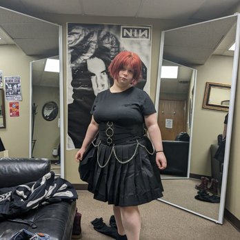 Omen - Fitting room - Men's Clothing Near Me - South Milwaukee, Wisconsin