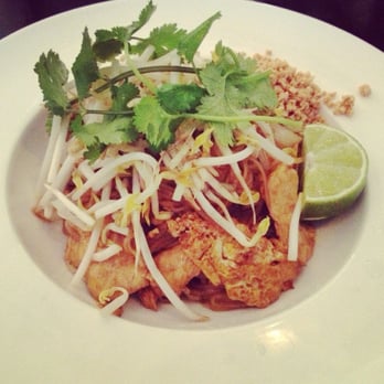 Oishi - Chicken Pad Thai - Japanese Near Me - Newtown, Pennsylvania Oishi - Chicken Pad Thai - Japanese Near Me - Newtown, Pennsylvania