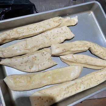 American Classic Pizzeria - Horribly undercooked breadsticks - Pizza Near Me - Billings, Montana American Classic Pizzeria - Horribly undercooked breadsticks - Pizza Near Me - Billings, Montana