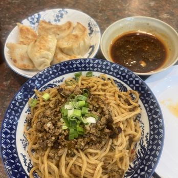Xiang Xiang Noodle - Sichuan Dandan Noodles and Fried gyoza - Szechuan Near Me - Alameda, California Xiang Xiang Noodle - Sichuan Dandan Noodles and Fried gyoza - Szechuan Near Me - Alameda, California