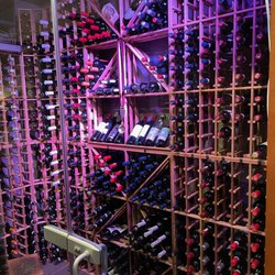 Chez Milot - A great wine cellar