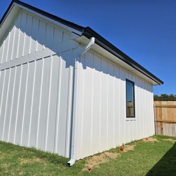 Rainshield Gutters - Black seamless gutters and white 3x4 downspout - Gutter Services Near Me - Temple, Texas