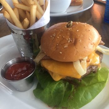 3 Westerly Bar & Grill - Prime Sirloin Burger - New American Near Me - Ossining, New York