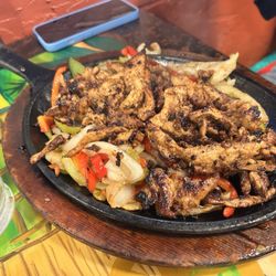 El Rodeo Restaurant - Chicken fajitas