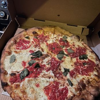 Cafe L'Amore - "Nonna" Tradizionale Pizza - Pizza Near Me - Oakland, New Jersey Cafe L'Amore - "Nonna" Tradizionale Pizza - Pizza Near Me - Oakland, New Jersey
