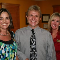 Cromshaw Chiropractic Center - Dr. Gil Cromshaw and Staff
