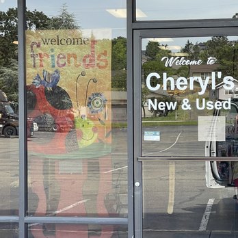 Cheryls New and Used - Entrance - Gift Shops Near Me - Winston, Oregon