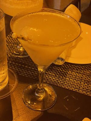 Bistro Collins by null