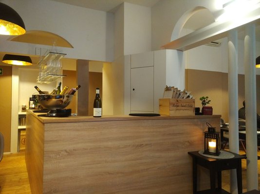 restaurant sein by null
