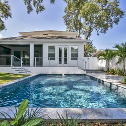 Larsen's Pool & Spa