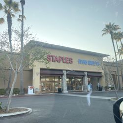 Staples - Entrance