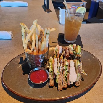 Eureka! - Chicken club - American Near Me - Aliso Viejo, California Eureka! - Chicken club - American Near Me - Aliso Viejo, California