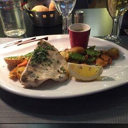 Le Plaza Café - Filet de sandre et petits légumes