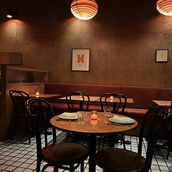 Etra - Seating area inside - Italian Near Me - Los Angeles, California Etra - Seating area inside - Italian Near Me - Los Angeles, California