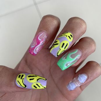 Fresh Nails - Nail Salons Near Me - West Hempstead, New York