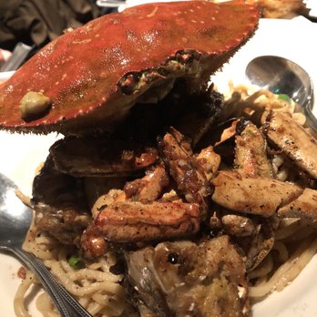 Holy Basil Pho - GARLIC CRAB & GARLIC NOODLES - Vietnamese Near Me - Oakland, California